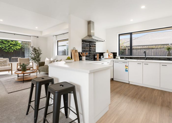  at 18 Mollymawk Place, Woolston, Christchurch City, Canterbury