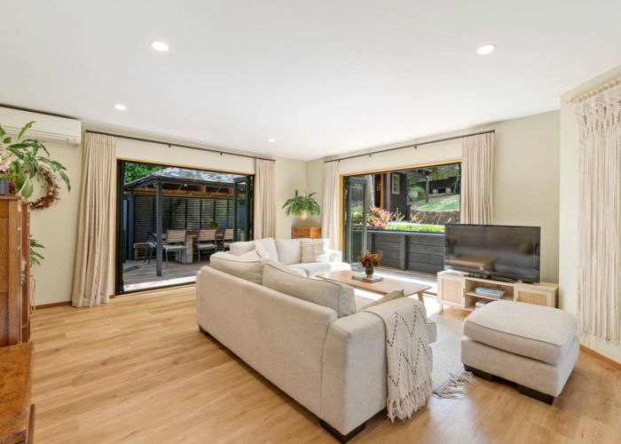  at 2/37 Wolsley Avenue, Milford, North Shore City, Auckland