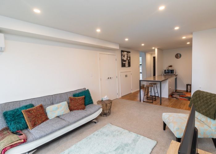  at 11/27 Main Road, Wainuiomata, Lower Hutt, Wellington