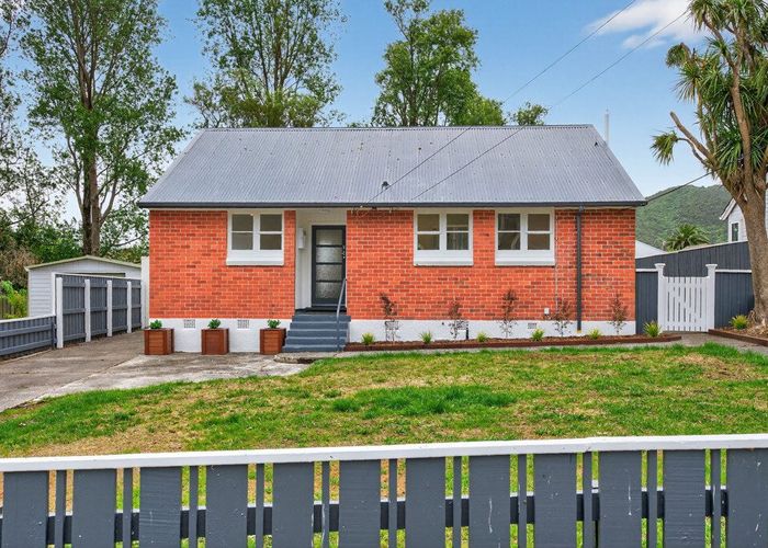  at 27 Prouse Crescent, Naenae, Lower Hutt, Wellington