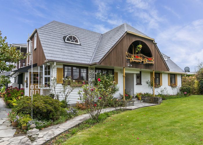  at 137 Grimseys Road, Redwood, Christchurch