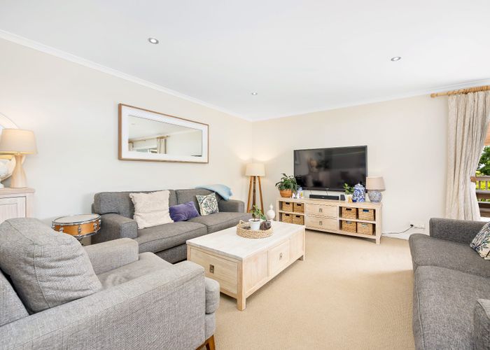  at 5 Scott Road, Stanmore Bay, Whangaparaoa