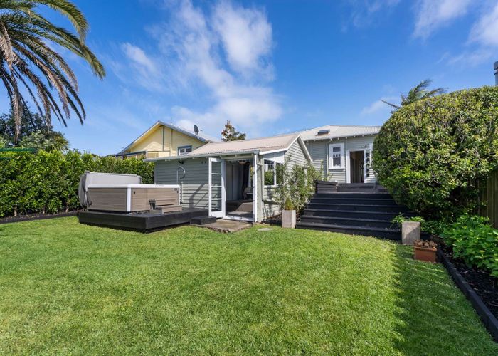  at 17 Warwick Avenue, Westmere, Auckland City, Auckland