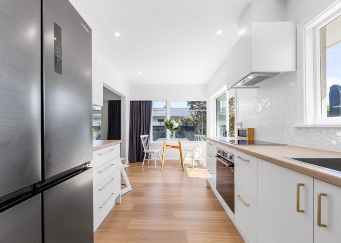  at 1/420 Memorial Avenue, Burnside, Christchurch City, Canterbury