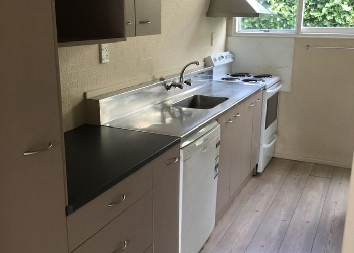  at 2/49 Picton Avenue, Riccarton, Christchurch City, Canterbury
