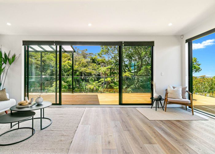  at 2E Hoskins Avenue, Hillsborough, Auckland
