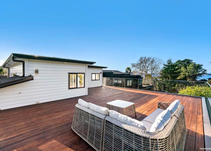  at 11A Sea View Terrace, Cockle Bay, Auckland