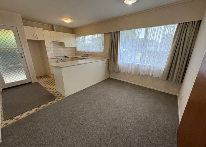  at 1/16 Regent Street, Papatoetoe, Manukau City, Auckland