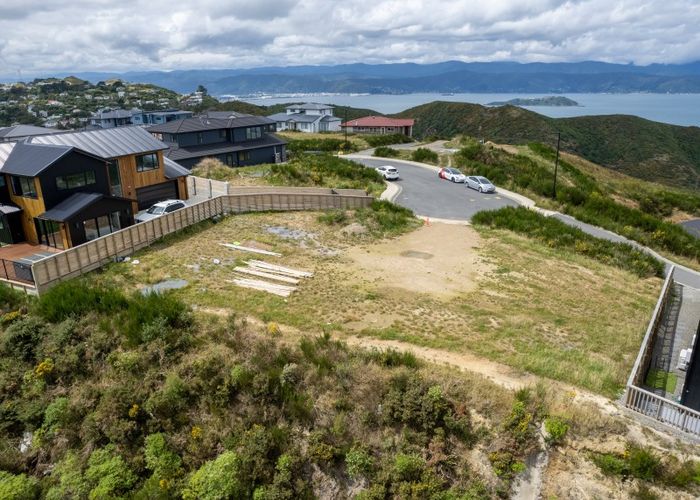  at 16 Boeing Way, Newlands, Wellington