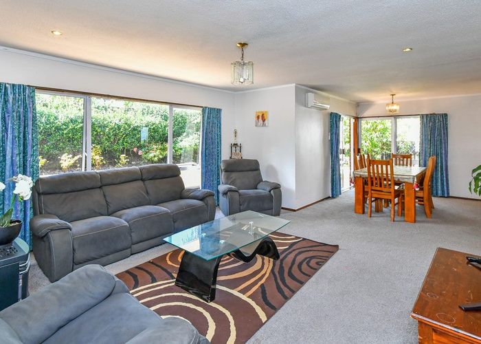  at 16 Sophora Place, Totara Heights, Auckland