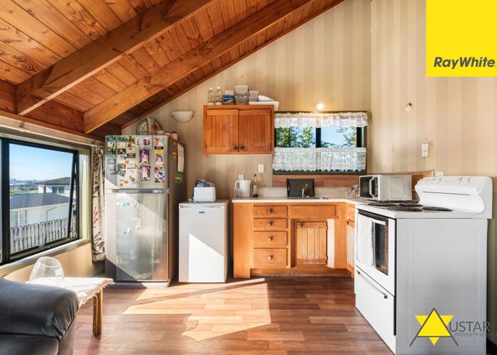  at 16/1 Hepburn Rd (Flat), Glendene, Waitakere City, Auckland