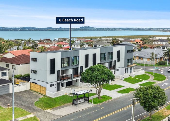  at 6 Beach Road, Te Atatu Peninsula, Waitakere City, Auckland