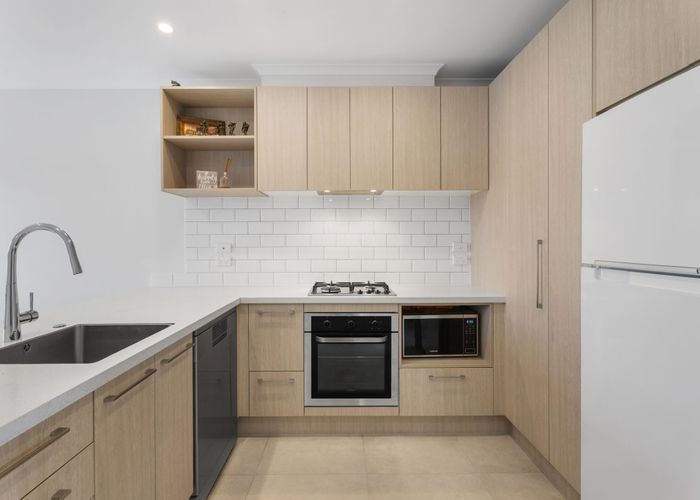  at 5 Pepene Avenue, Conifer Grove, Papakura, Auckland