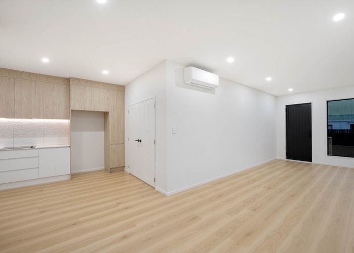  at 114B Carnoustie Drive, Wattle Downs, Manukau City, Auckland