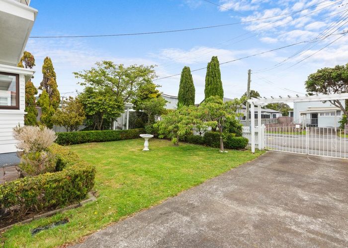  at 15 Glamis Avenue, Strathmore Park, Wellington, Wellington