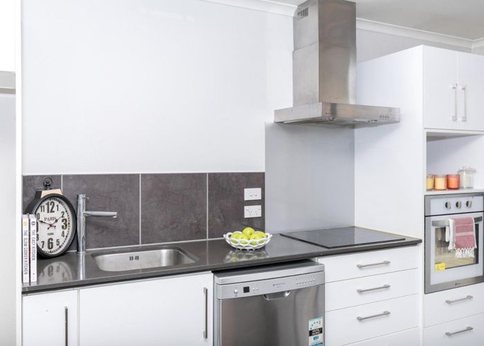  at 9/28 Fifth Avenue, Enderley, Hamilton, Waikato