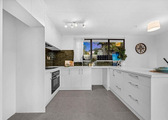  at 47 Lilburn Crescent, Massey, Waitakere City, Auckland