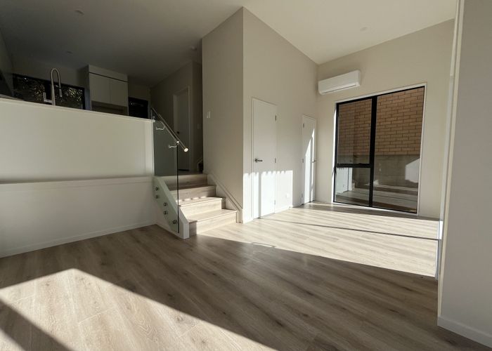  at 3/19 Kotahi Road, Mount Wellington, Auckland