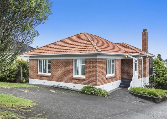  at 32 Evans Road, Glen Eden, Auckland