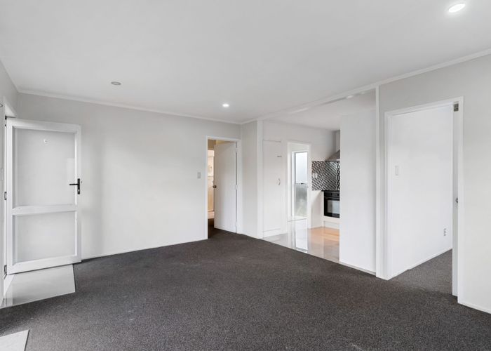  at 2/42 Moncrieff Avenue, Clendon Park, Manukau City, Auckland