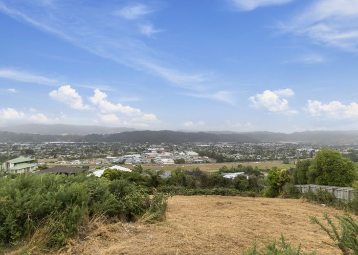  at 113 Kirton Drive, Riverstone Terraces, Upper Hutt