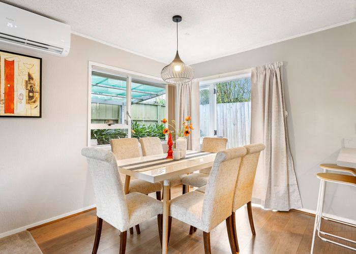  at 2/12 Park Estate Road, Rosehill, Papakura