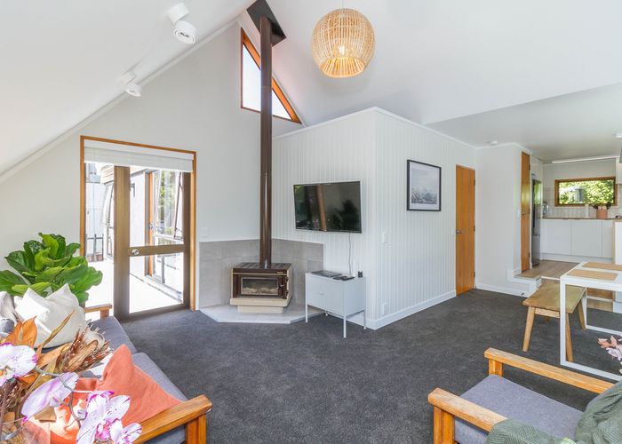  at 1/48 Viewmont Drive, Harbour View, Lower Hutt