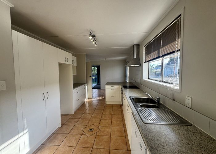  at 56 Tennessee Avenue, Mangere, Manukau City, Auckland