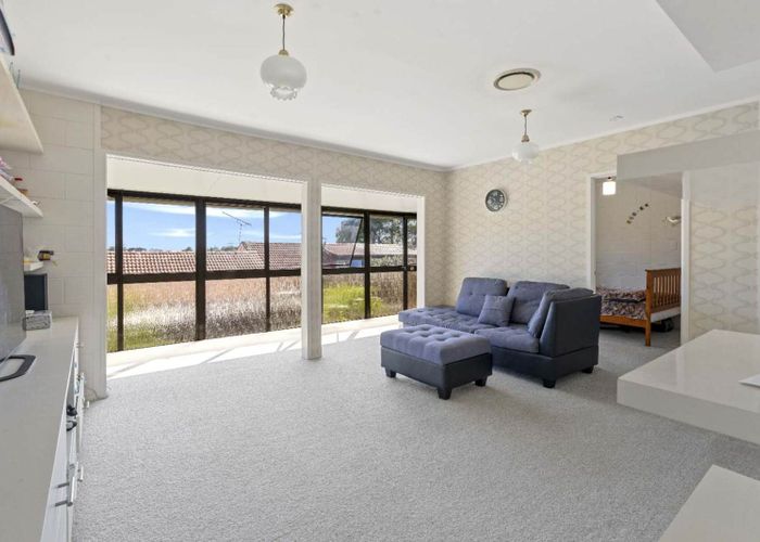 at 3 Dolbear Street, Titirangi, Waitakere City, Auckland