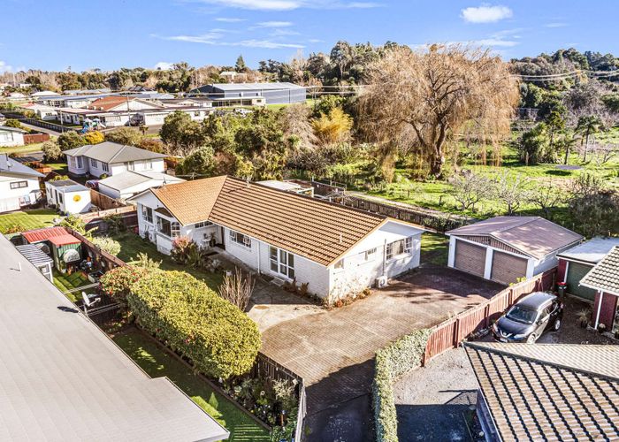  at 15 Downes Avenue, Springvale, Whanganui, Manawatu / Whanganui