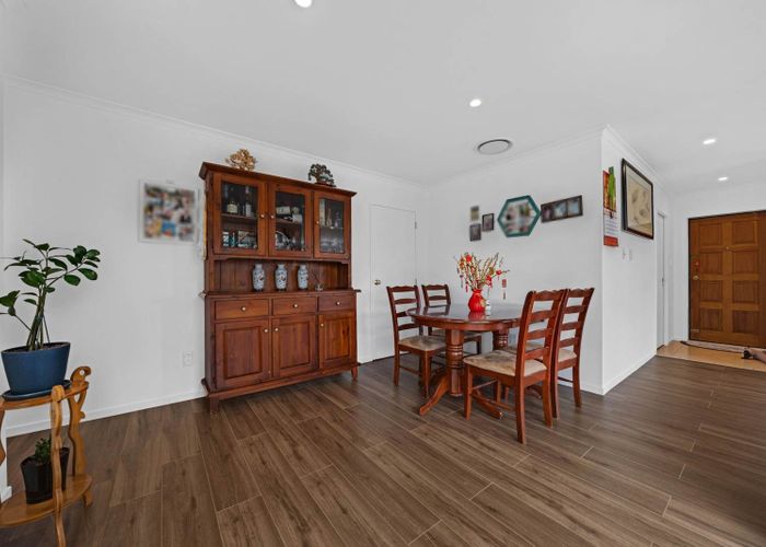  at 24 Nuneaton Drive, Flat Bush, Manukau City, Auckland