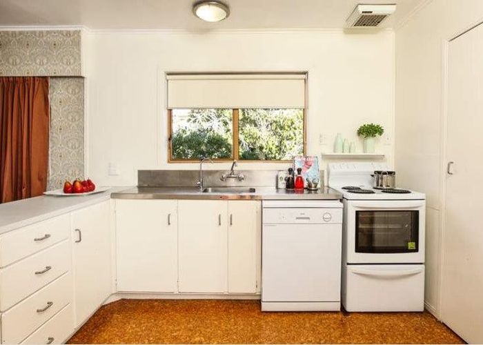  at 2/47 Turama Road, Royal Oak, Auckland City, Auckland