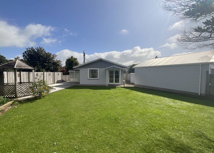  at 194 Seaview Road, Westown, New Plymouth