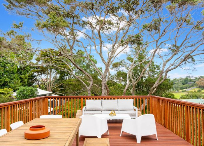  at 12 Wilding Avenue, Northcote Point, North Shore City, Auckland