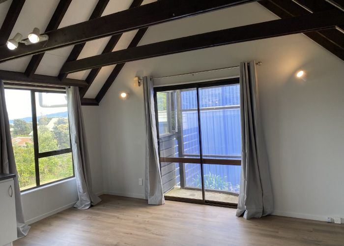  at 10 Frances Street, Waikanae Beach, Kapiti Coast, Wellington