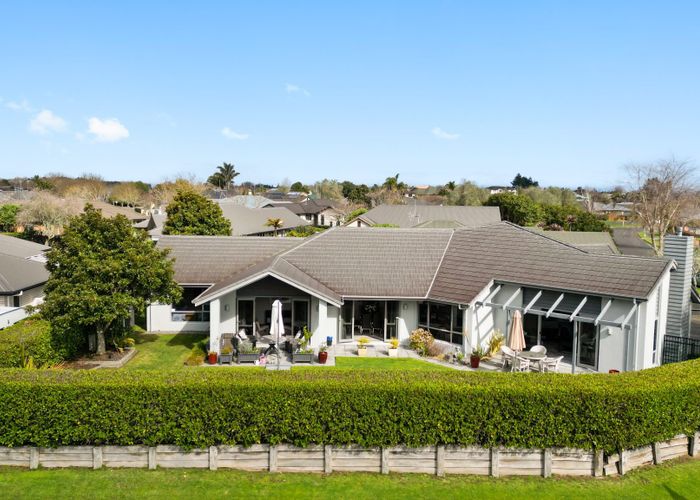  at 7 St James Drive, Huntington, Hamilton