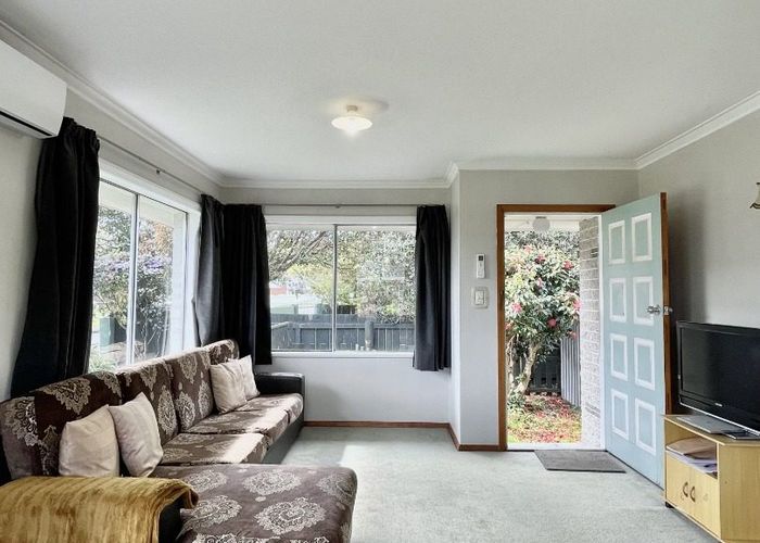  at 1/58 Oregon Drive, Maoribank, Upper Hutt, Wellington