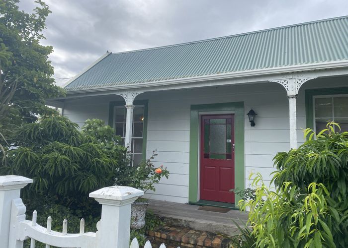  at 7 Vincent Rd, Northcote Point, North Shore City, Auckland