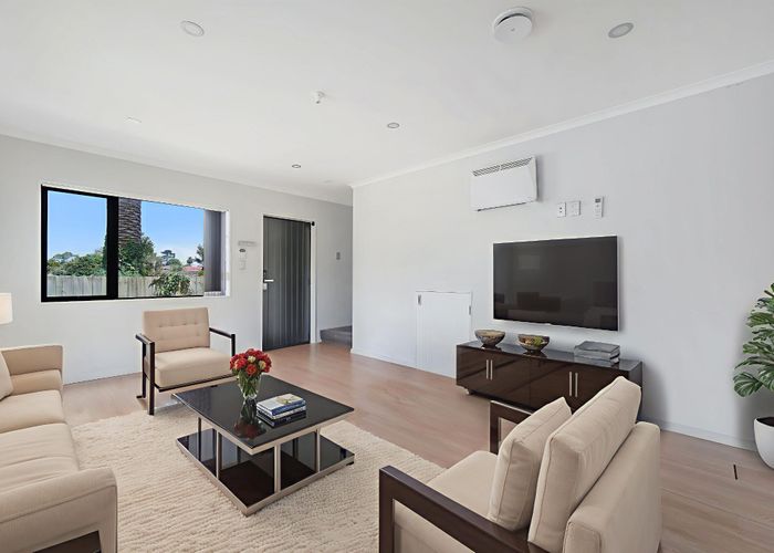  at 1 Kendall Court, Wattle Downs, Manukau City, Auckland