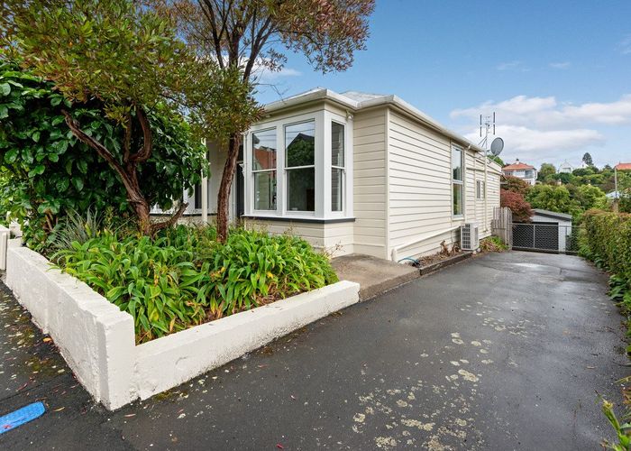  at 33 Pacific Street, Roslyn, Dunedin