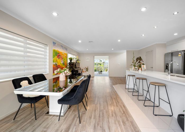  at 218 Murphys Road, Flat Bush, Manukau City, Auckland