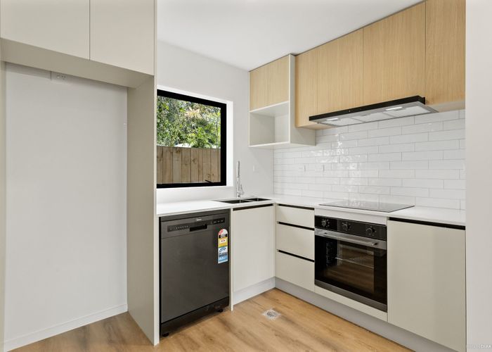  at 3/314 Royal Road, Massey, Auckland
