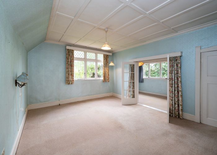  at 903 Caroline Road, Mayfair, Hastings