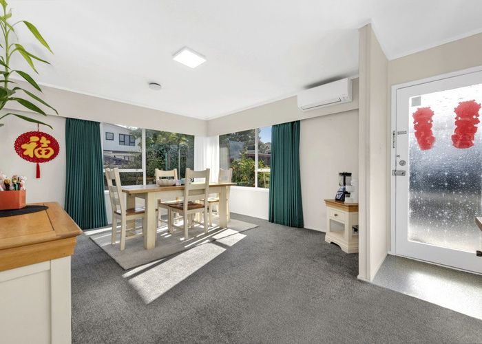  at 2/30 Galsworthy Place, Bucklands Beach, Manukau City, Auckland