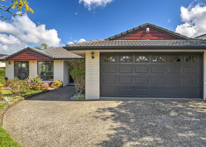  at 4 Mahina Place, Te Atatu Peninsula, Auckland