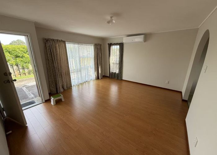  at 2/3 Hedge row, Sunnyhills, Manukau City, Auckland
