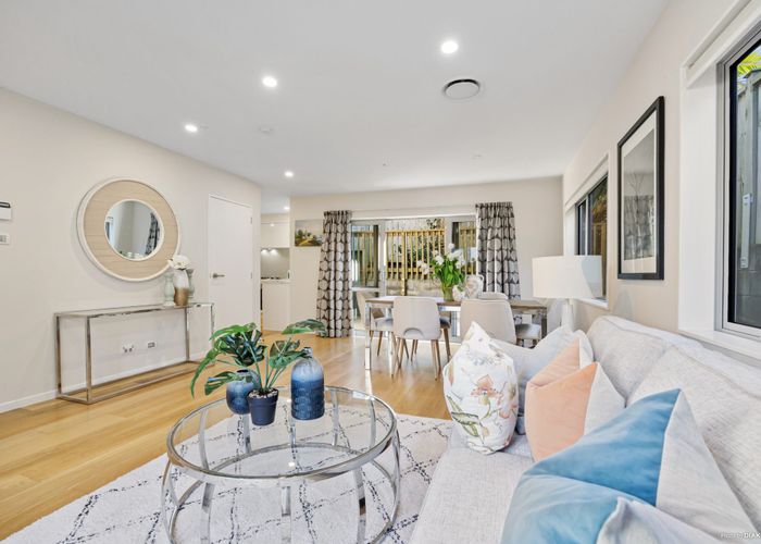  at 1020 New North Road, Mount Albert, Auckland