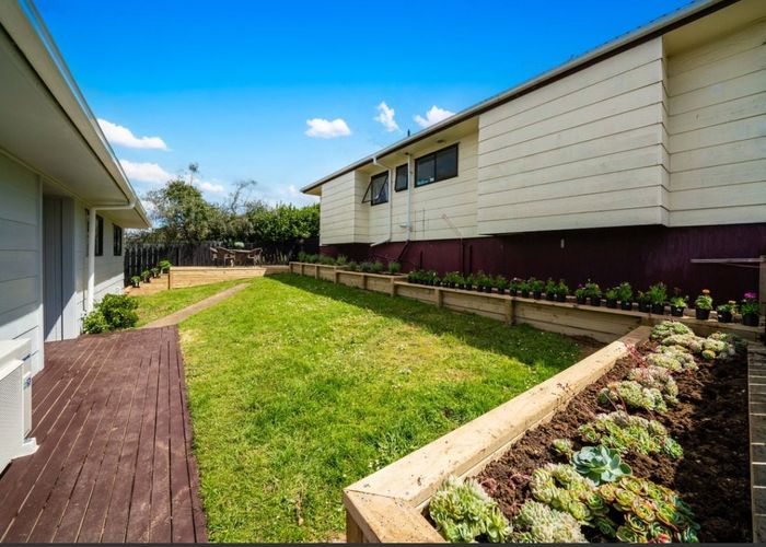  at 2/10b Rayma Place, Mount Wellington, Auckland City, Auckland
