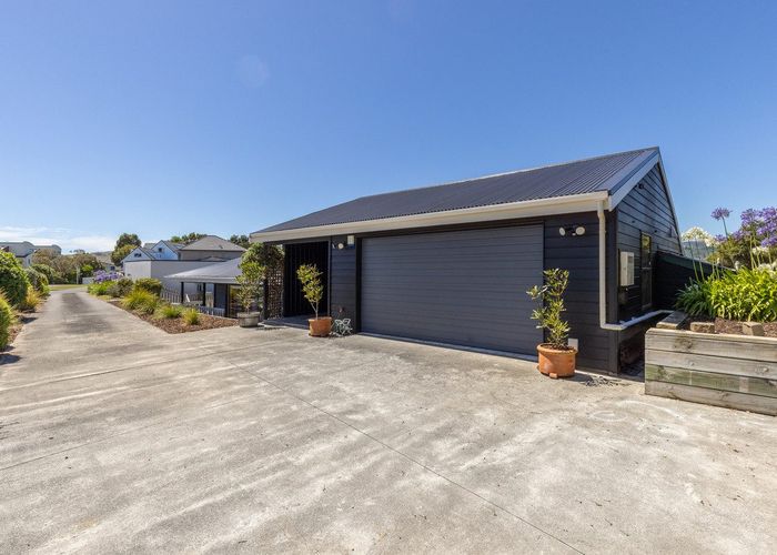  at 41 James Cook Drive, Whitby, Porirua