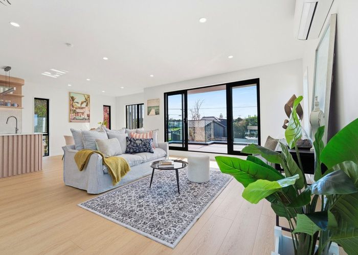  at 8 Stanley Avenue, Milford, North Shore City, Auckland